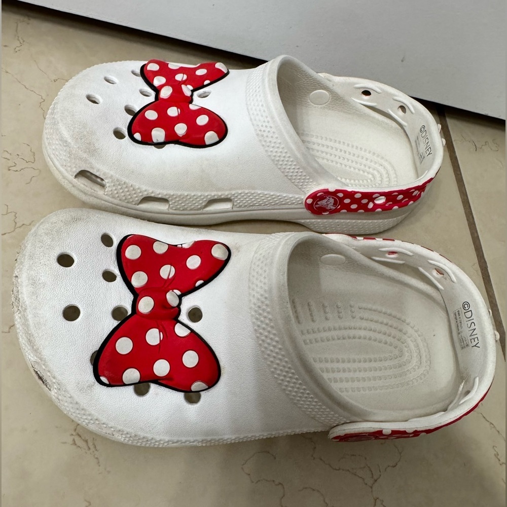 CROCS Girls Minnie Mouse - Picture 3 of 3
